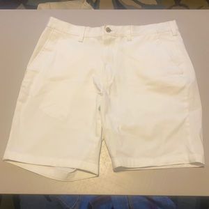 Club Room white dress shorts